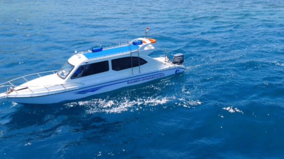 Paket Tur Pulau Kelor 1 Hari Menggunakan Fastboat Dengan Harga Ekonomis Di Komodo Labuan Bajo Manggarai Barat.
