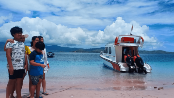 Paket Liburan Pink Beach 3d2n Menggunakan Fastboat Dengan Harga Terjangkau Di Komodo Labuan Bajo Manggarai Barat.