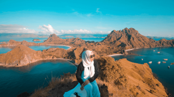 Tours Packages Kelor Island 1 Day Using Open Deck Wooden Ship With Affordable Prices In Komodo, Labuan Bajo, West Manggarai.