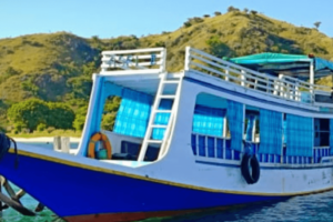 Sailing Packages Gili Lawa Island Two Days And One Night Using Open Deck Wooden Ship With Cheap Prices In Komodo, Labuan Bajo, West Manggarai.