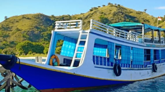 Paket Tur Pulau Komodo 1 Hari Dengan Kapal Open Deck