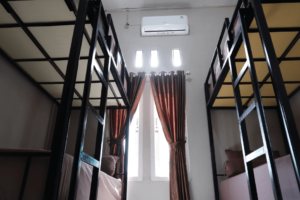 Kos Kosan Full Ac Di Komodo