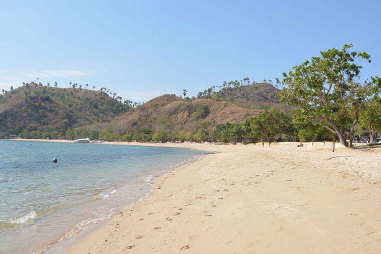 Pantai Waecicu