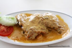 Exploring the Culinary Treasures of Nusa Tenggara Barat: A Guide to 13 Must-Try Local Dishes