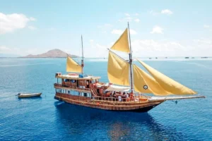 Pengalaman Seru Berwisata di Labuan Bajo dengan Open Trip 3D2N