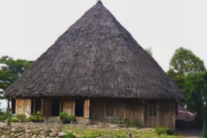 Mengenal Mbaru Gendang: Simbol Sakral Kehidupan dan Kepercayaan Masyarakat Manggarai