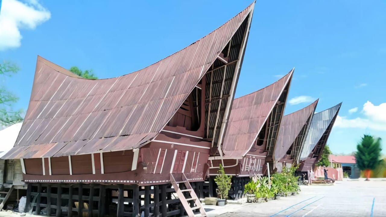 Tomok, Pulau Samosir